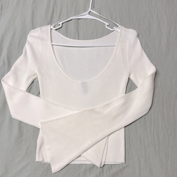 Top - Picture 2 of 2